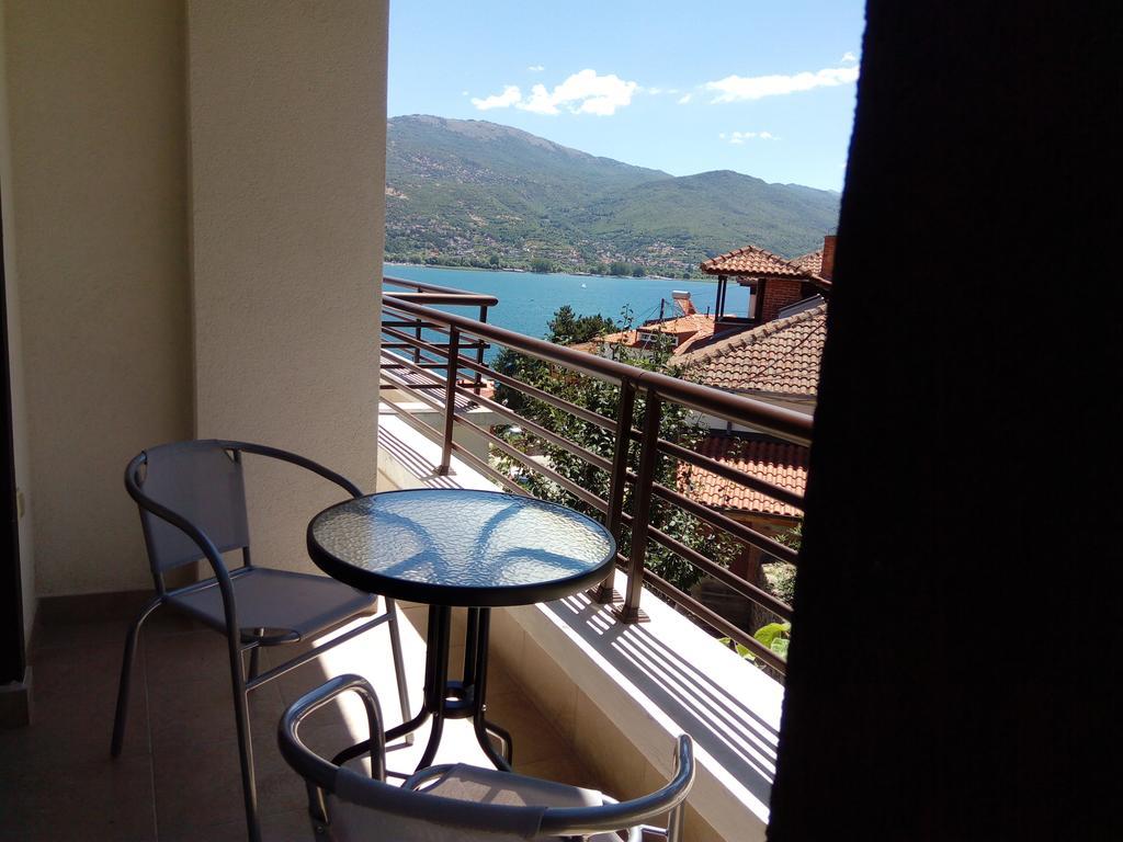 Grigor Prlichev Apartments Ohrid Bagian luar foto