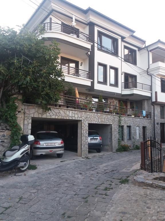 Grigor Prlichev Apartments Ohrid Bagian luar foto